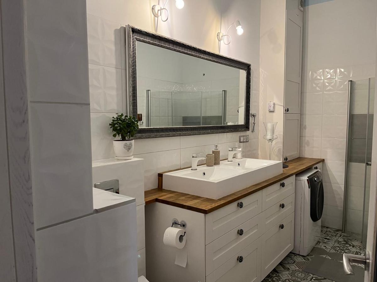 Appartement Apartament Przy Ratuszu à Barczewo Extérieur photo
